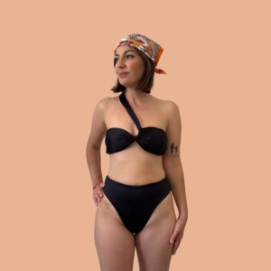 Braga control abdomen trasero fruncido brasileña
